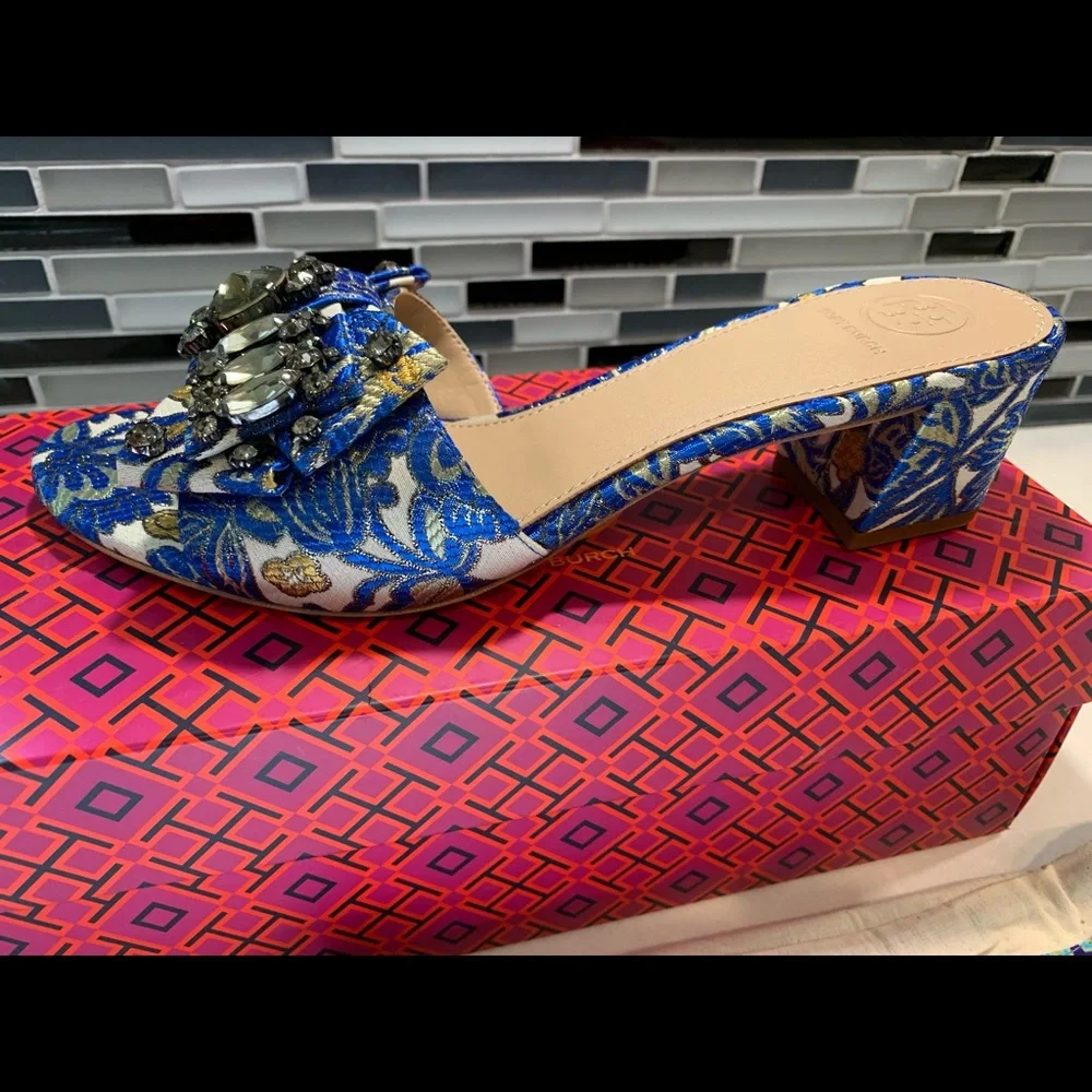Tory Burch New Valentina Blue Metallic Brocade Bow Slide Sandals Size 7.5 - Picture 2 of 7